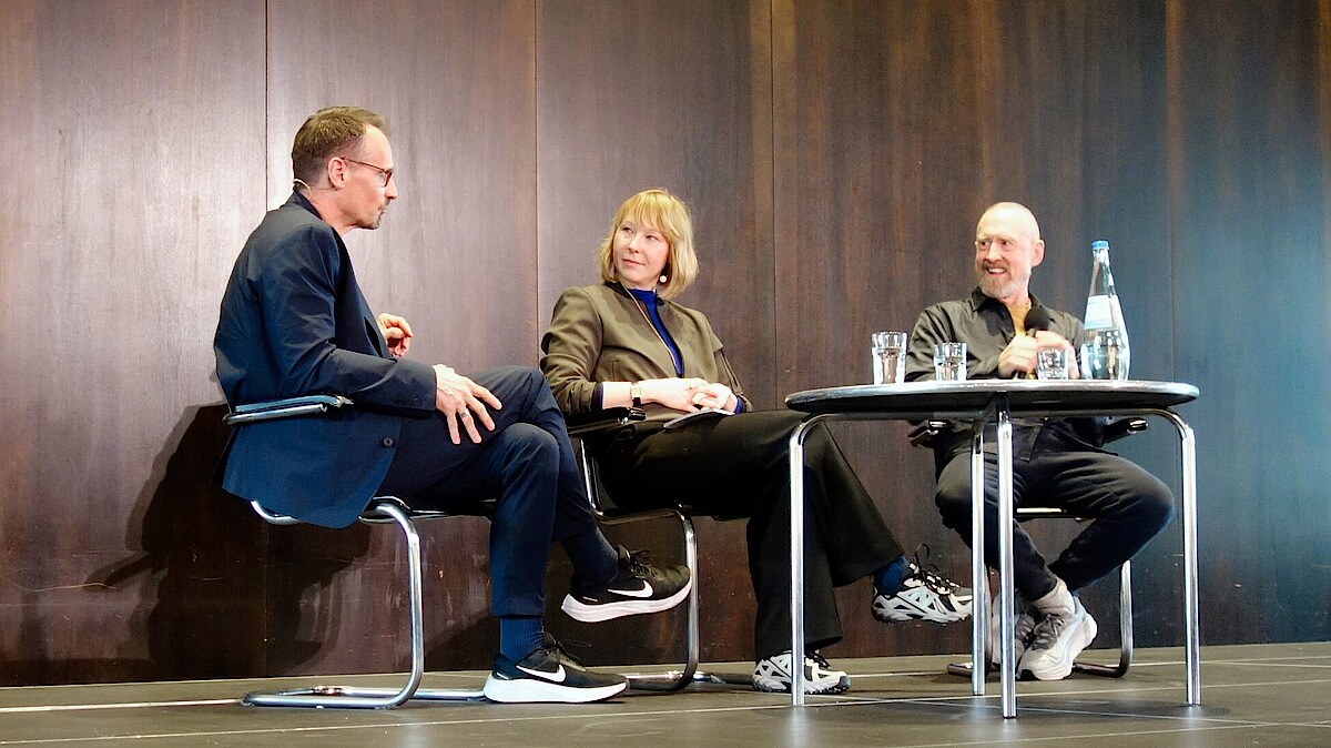 Christian Spuck, Katja Wiegand, William Forsythe im Gespräch auf dem Podium.