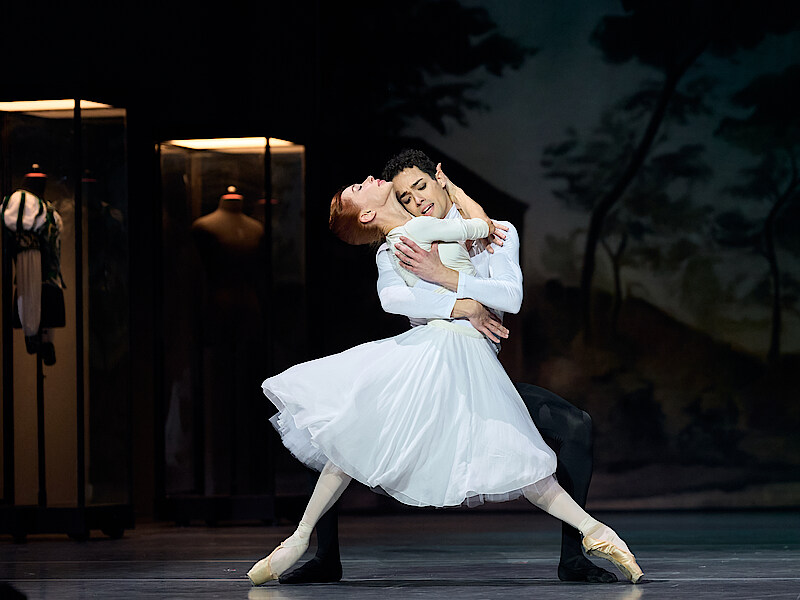 Nurejew Tänzer*innen beim Pas de deux