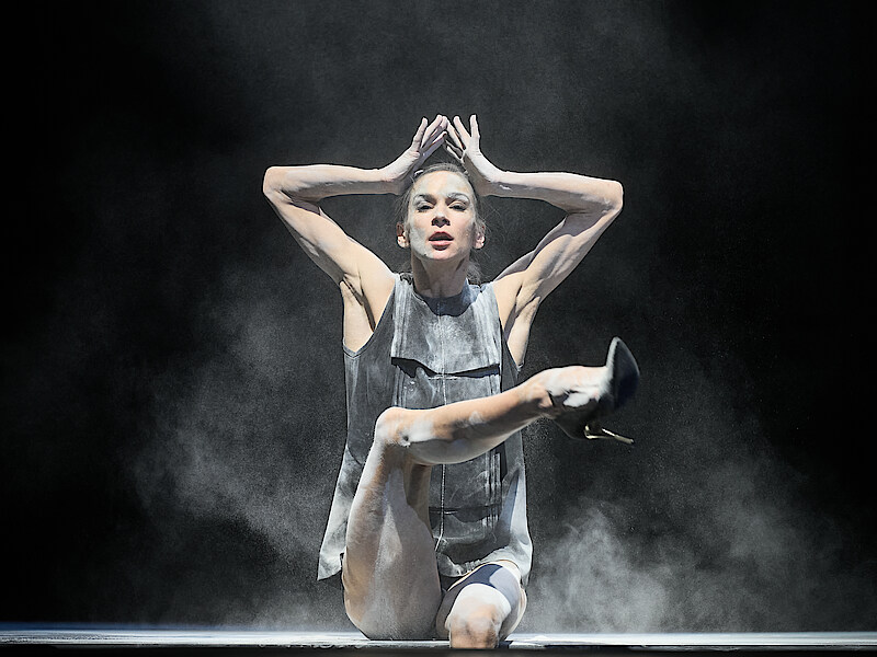 2 Chapters LoveBallettStaatsballett Berlin